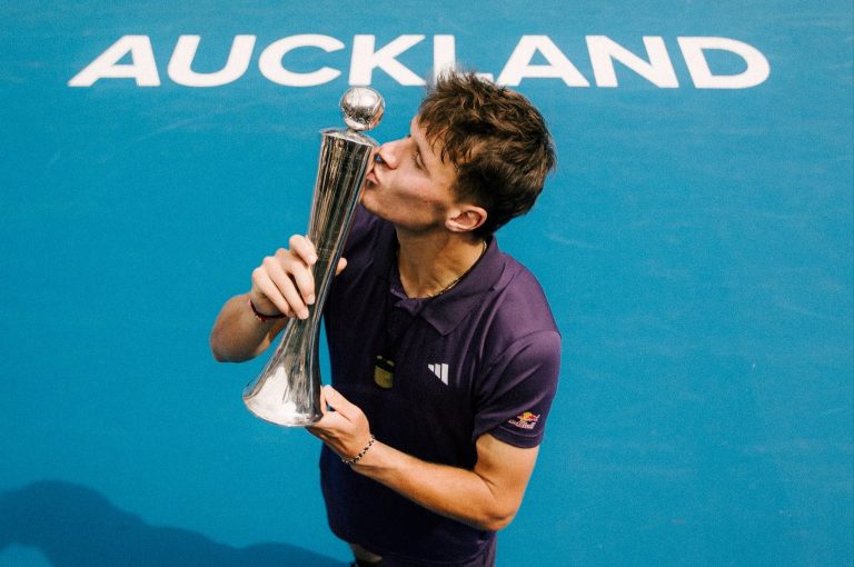 Campeón del ATP 250 de Auckland 2026: Jakub Mensik confirma su gran inicio de temporada